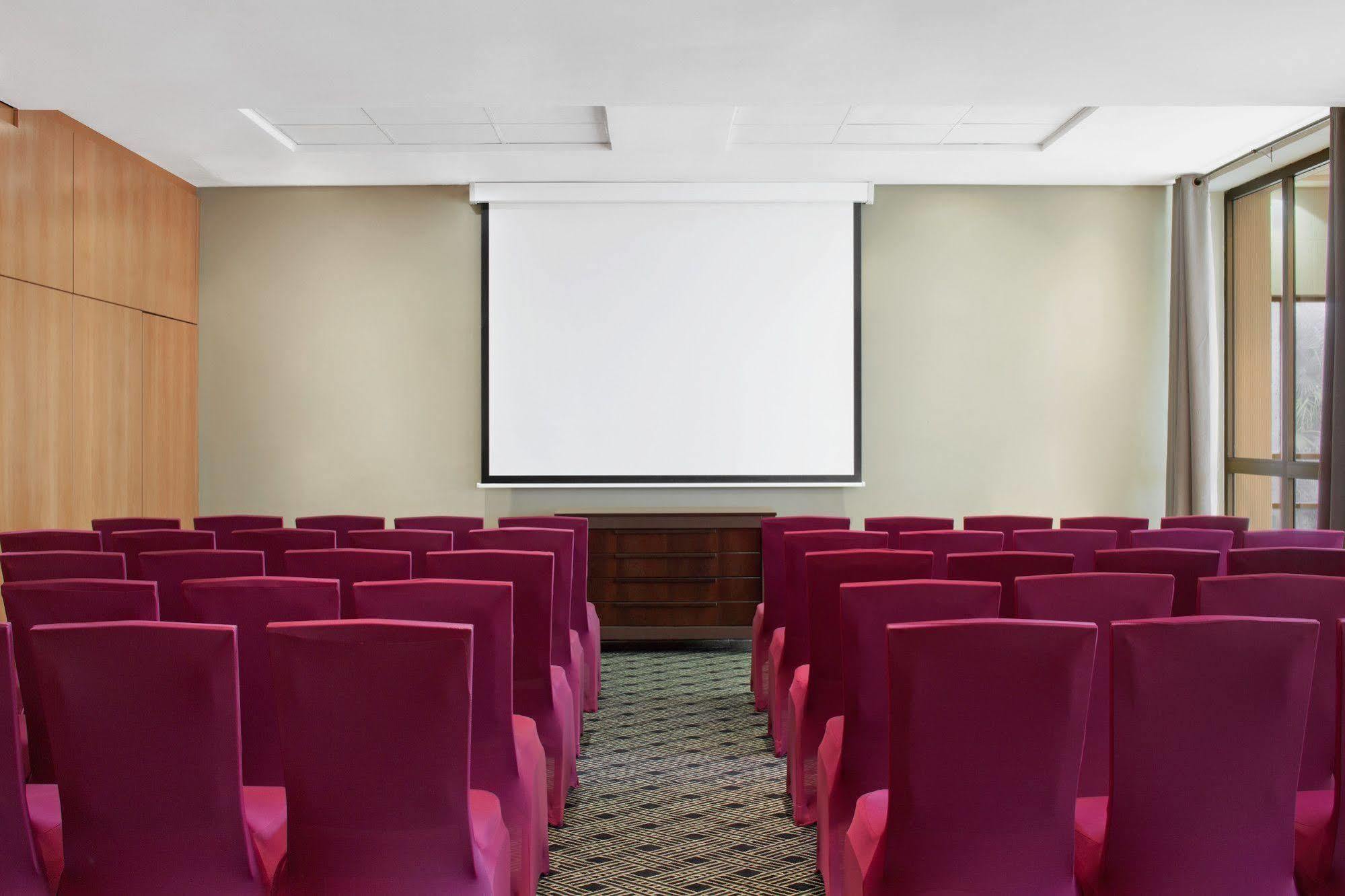Ibom Hotel & Golf Resort Uyo Luaran gambar